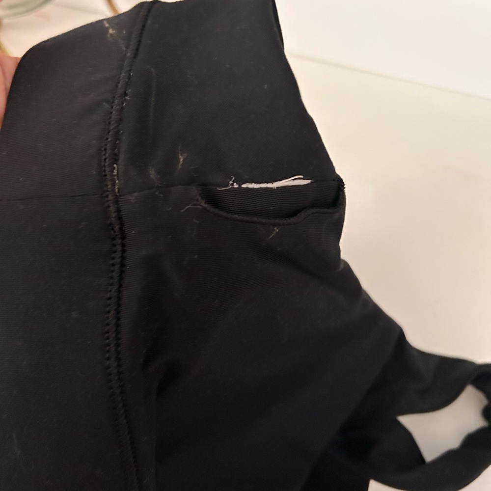 FABLETICS - Picture 4 of 4